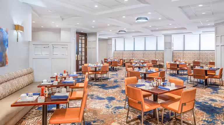 Hilton Arlington Grand Foyer